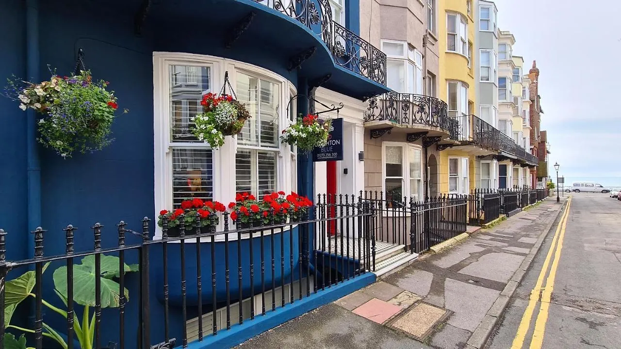 Hotel Red Brighton Blue