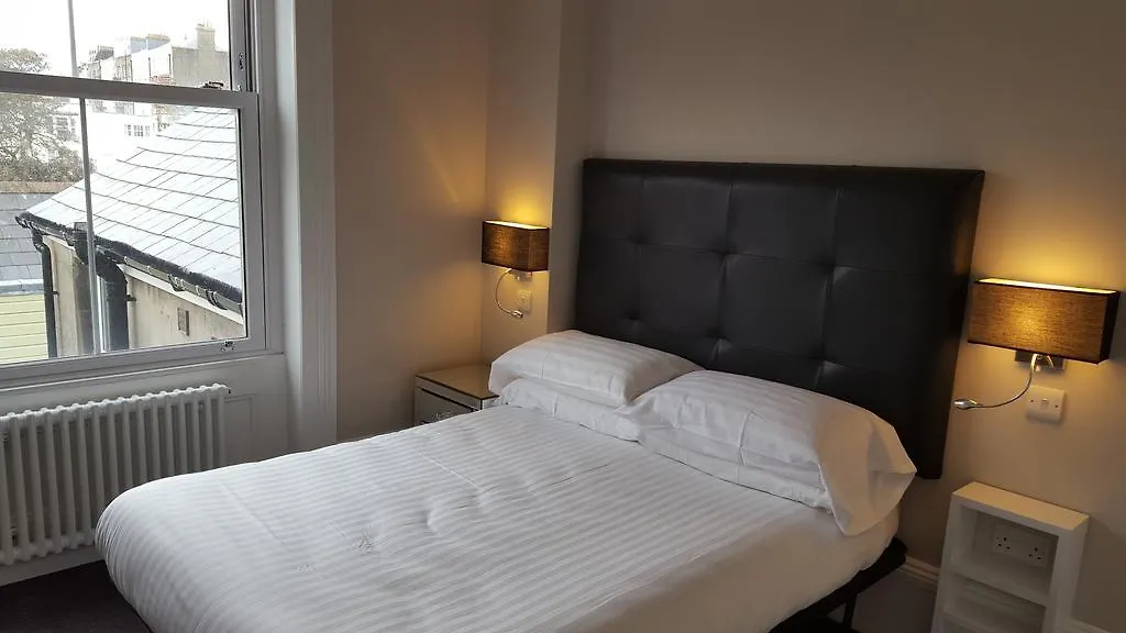 Hotel Red Brighton Blue