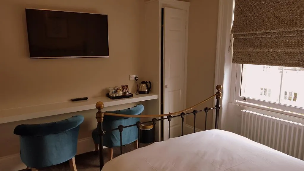 Hotel Red Brighton Blue